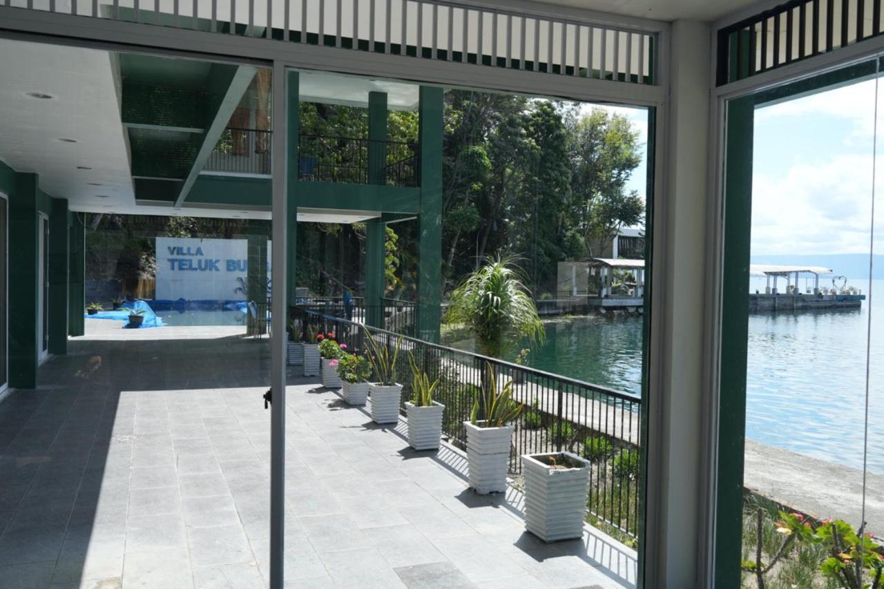 Tiara Bunga Hotel & Villa Balige Exterior photo