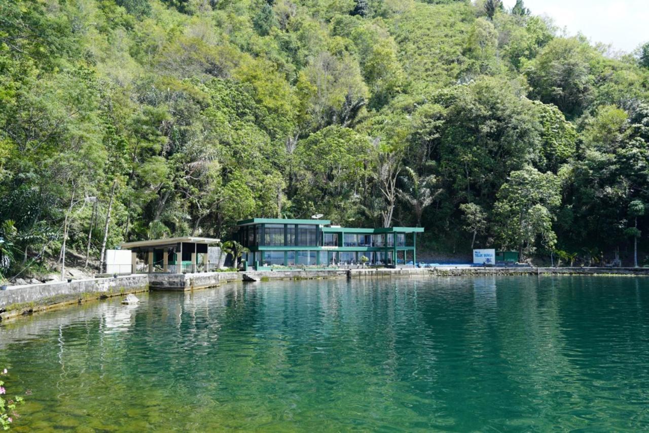 Tiara Bunga Hotel & Villa Balige Exterior photo