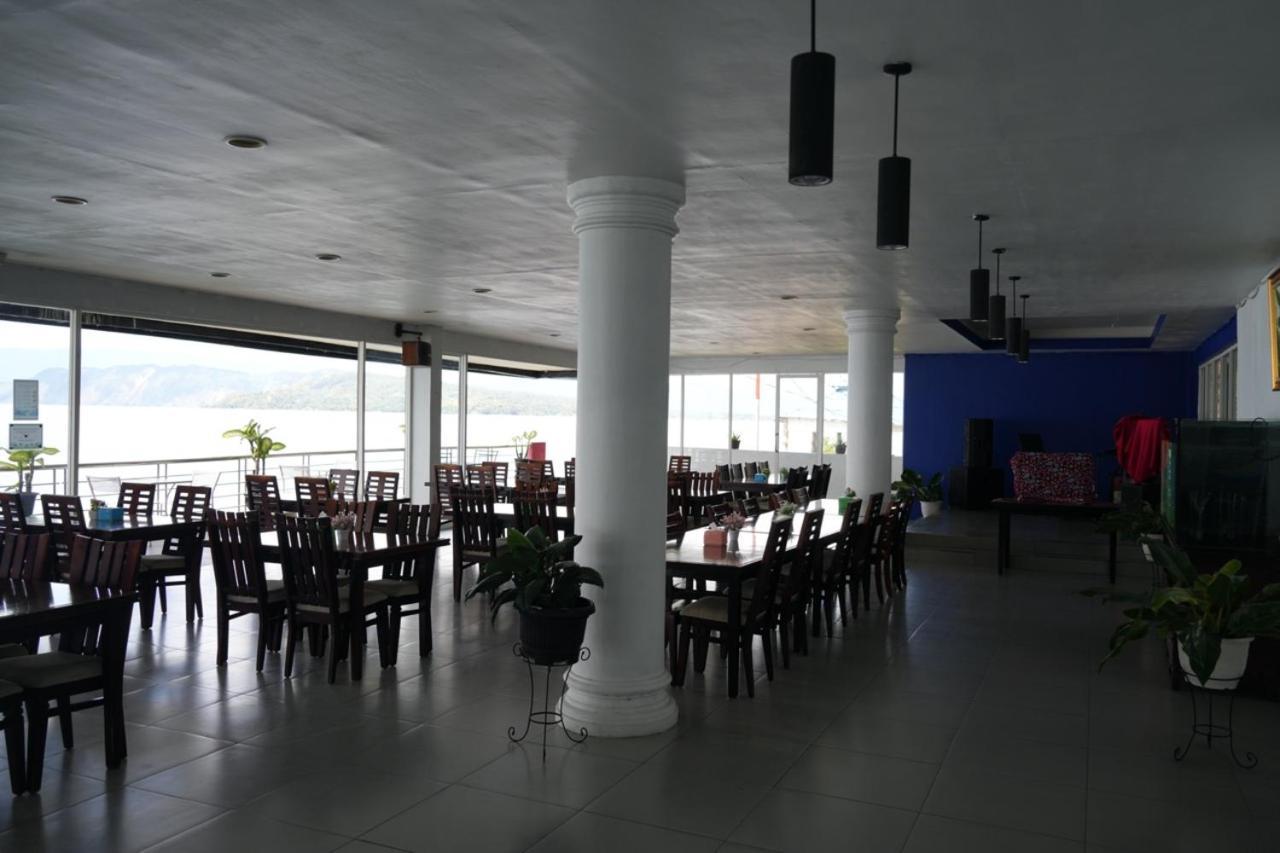 Tiara Bunga Hotel & Villa Balige Exterior photo