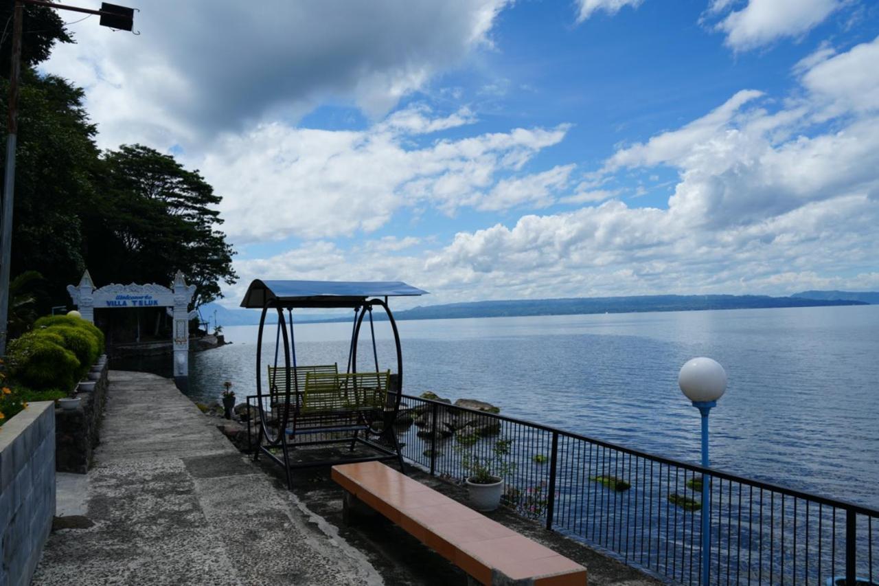 Tiara Bunga Hotel & Villa Balige Exterior photo