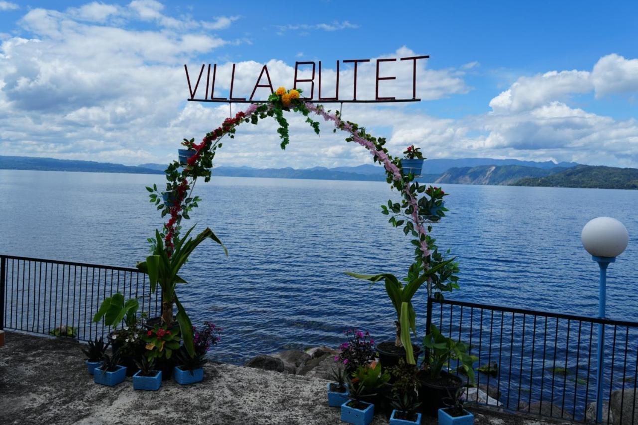 Tiara Bunga Hotel & Villa Balige Exterior photo